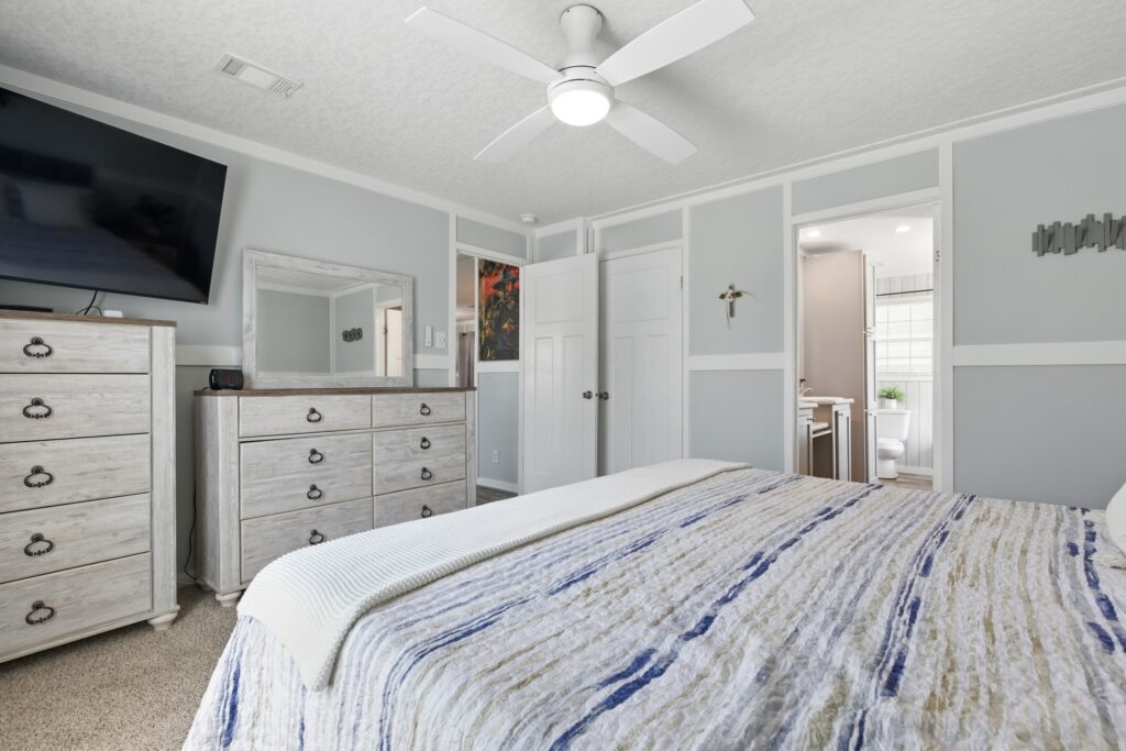 22_master bedroom