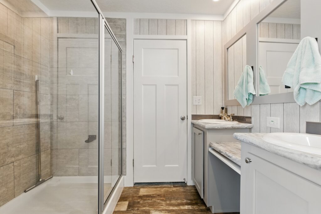 24_master en-suite