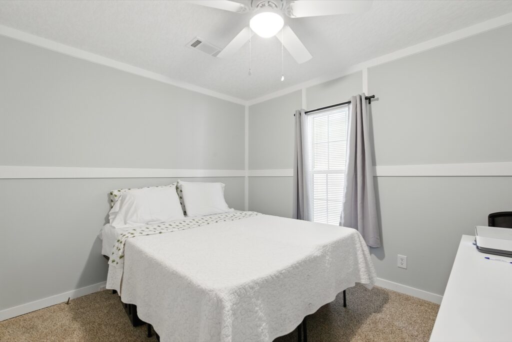 27_bedroom